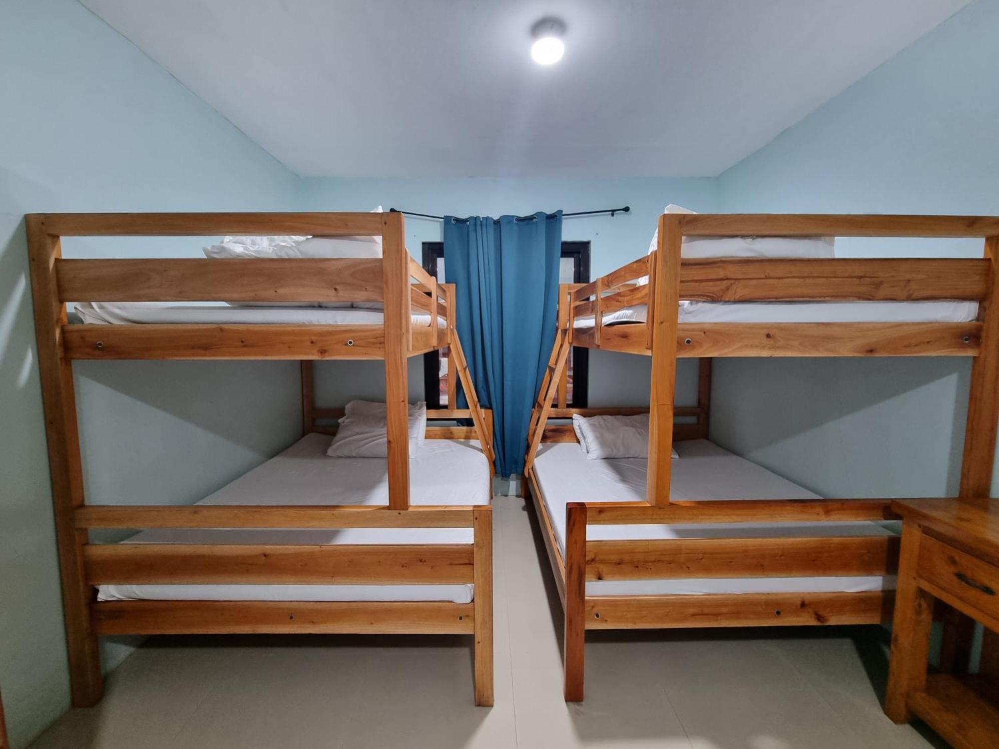 Yemaya De Laiya Powered By Cocotel Batangas Номер фото