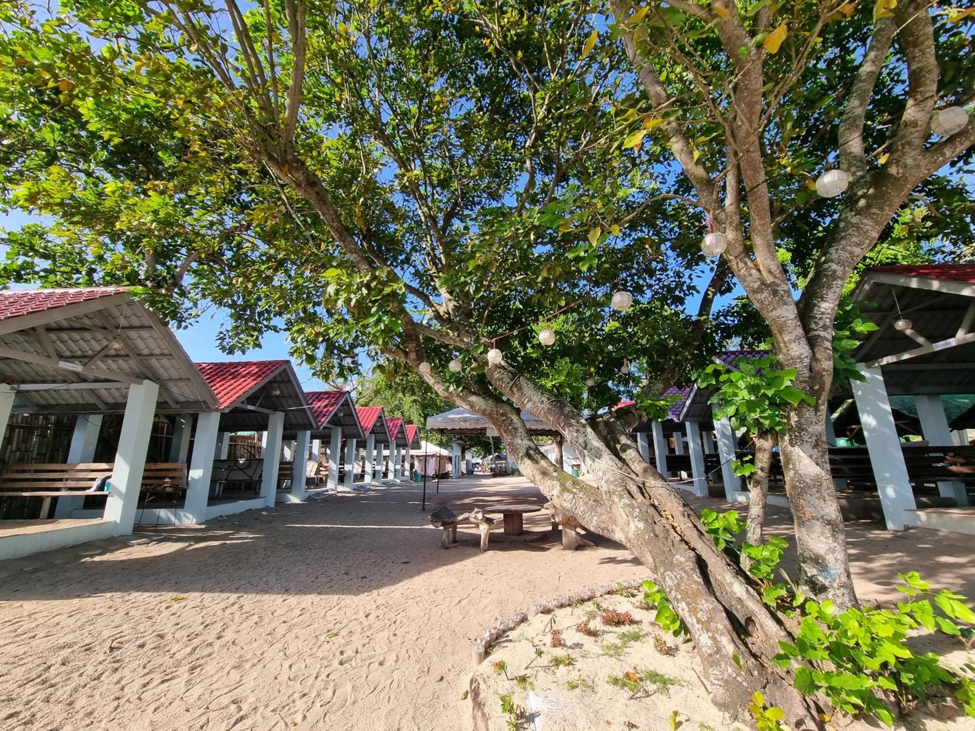 Yemaya De Laiya Powered By Cocotel Batangas Екстер'єр фото