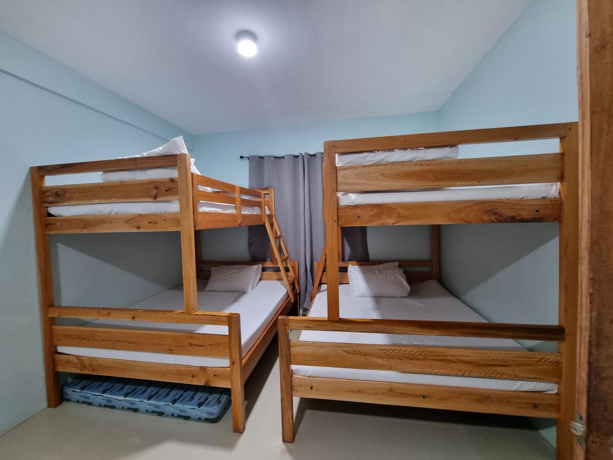 Yemaya De Laiya Powered By Cocotel Batangas Номер фото